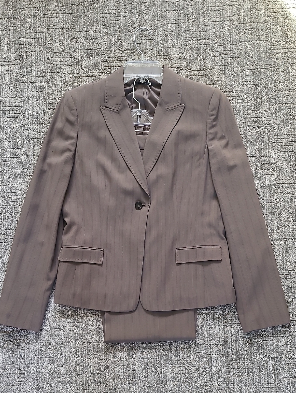 Elie Tahari Women's Suit